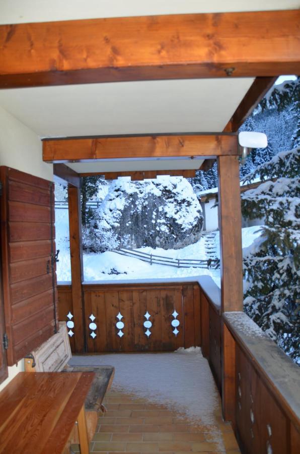 Casa Del Bosco Lägenhet Canazei Exteriör bild